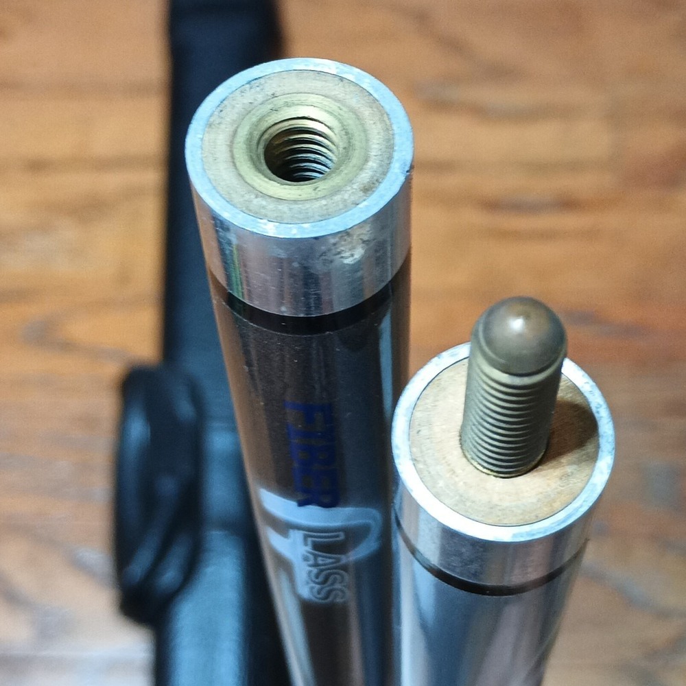 Sportscraft Fiberglass Pool Cue 58" Inches With Case - Picture 4 of 4